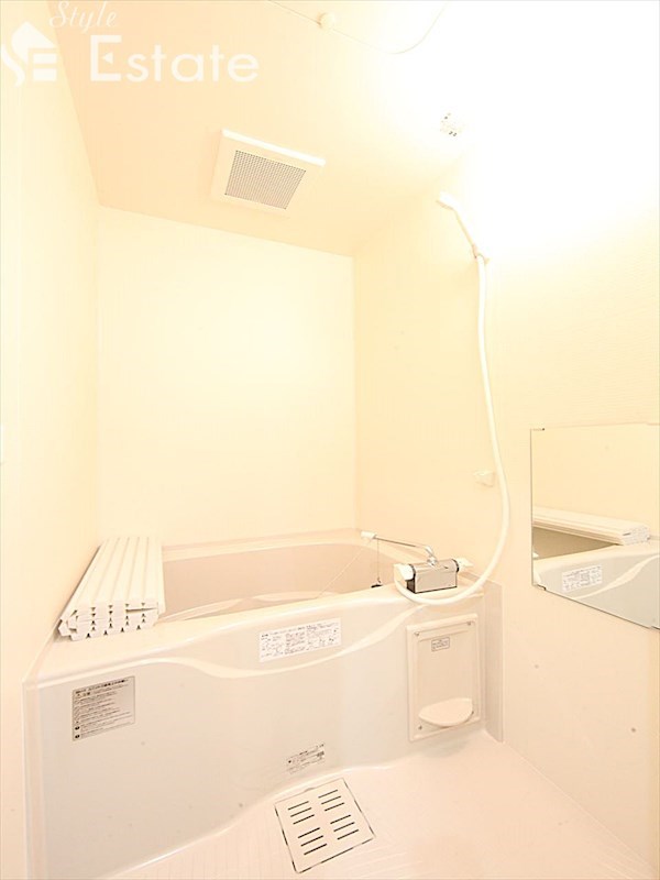 バス・シャワールーム　バスルーム