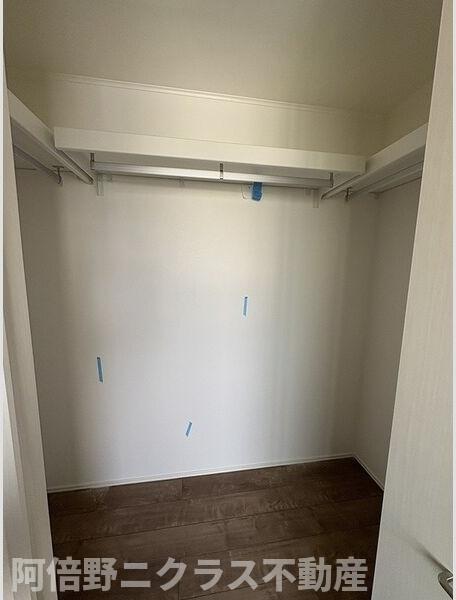 収納　内装は別部屋の参考写真です。