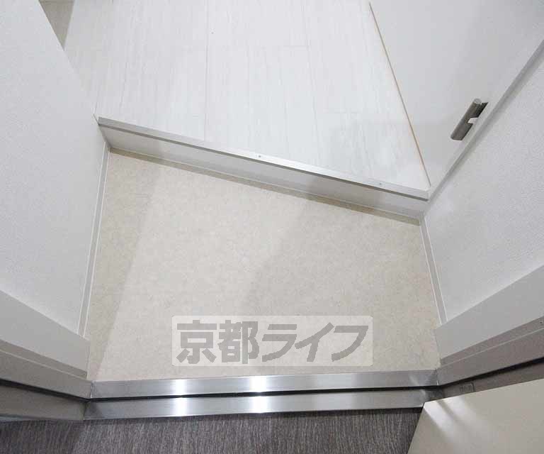 玄関　シンプルな玄関です