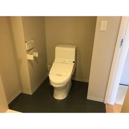 トイレ　ゆったりとした空間のトイレです