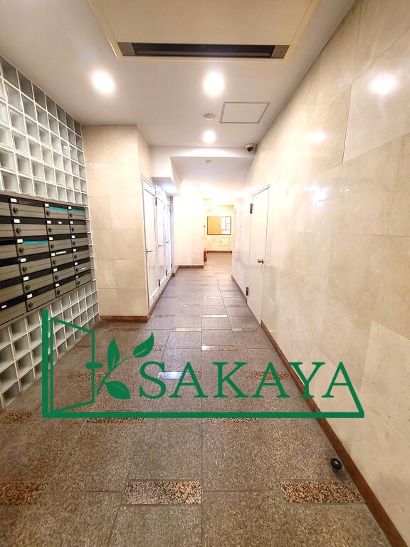 エントランス　綺麗なエントランス空間