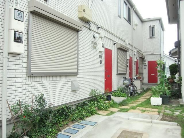 エントランス　☆ドアもかわいい☆