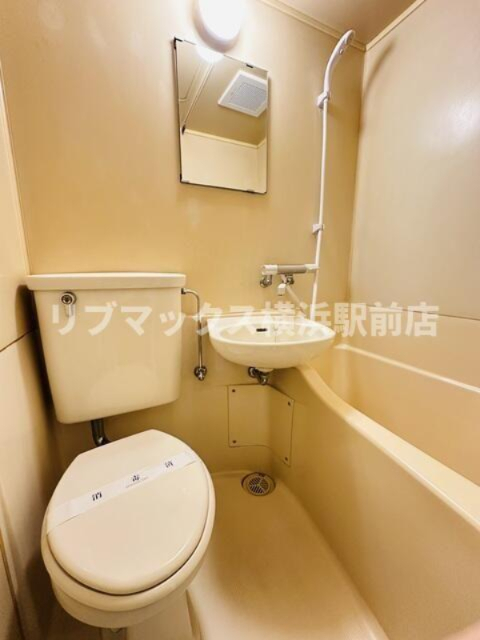 バス・シャワールーム　同タイプ別住戸