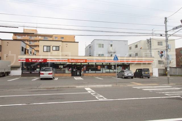 コンビニ　セイコーマート中の島2条店（コンビニ）まで388m