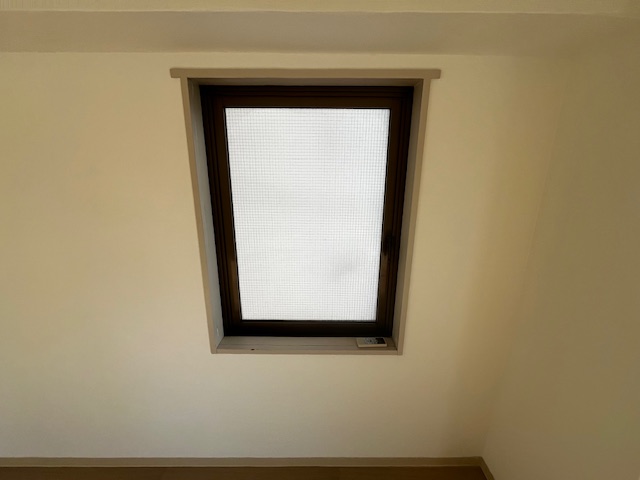 居室・リビング　出窓