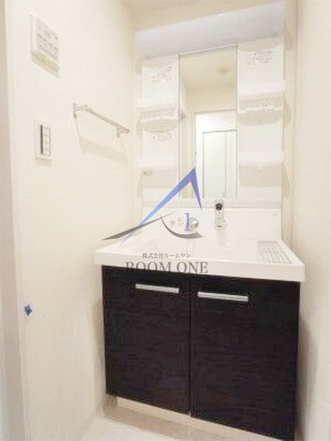 洗面設備　洗面台です。