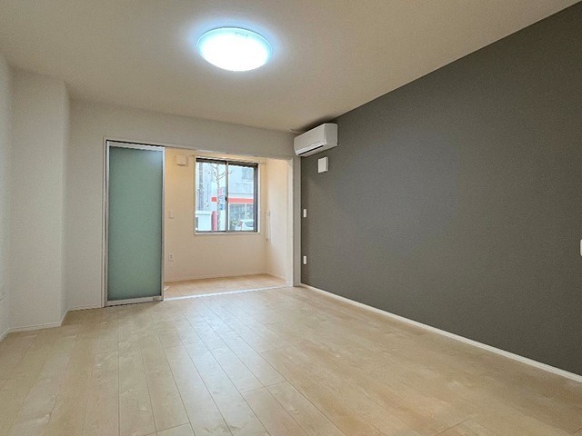 居室・リビング　明るい室内です。