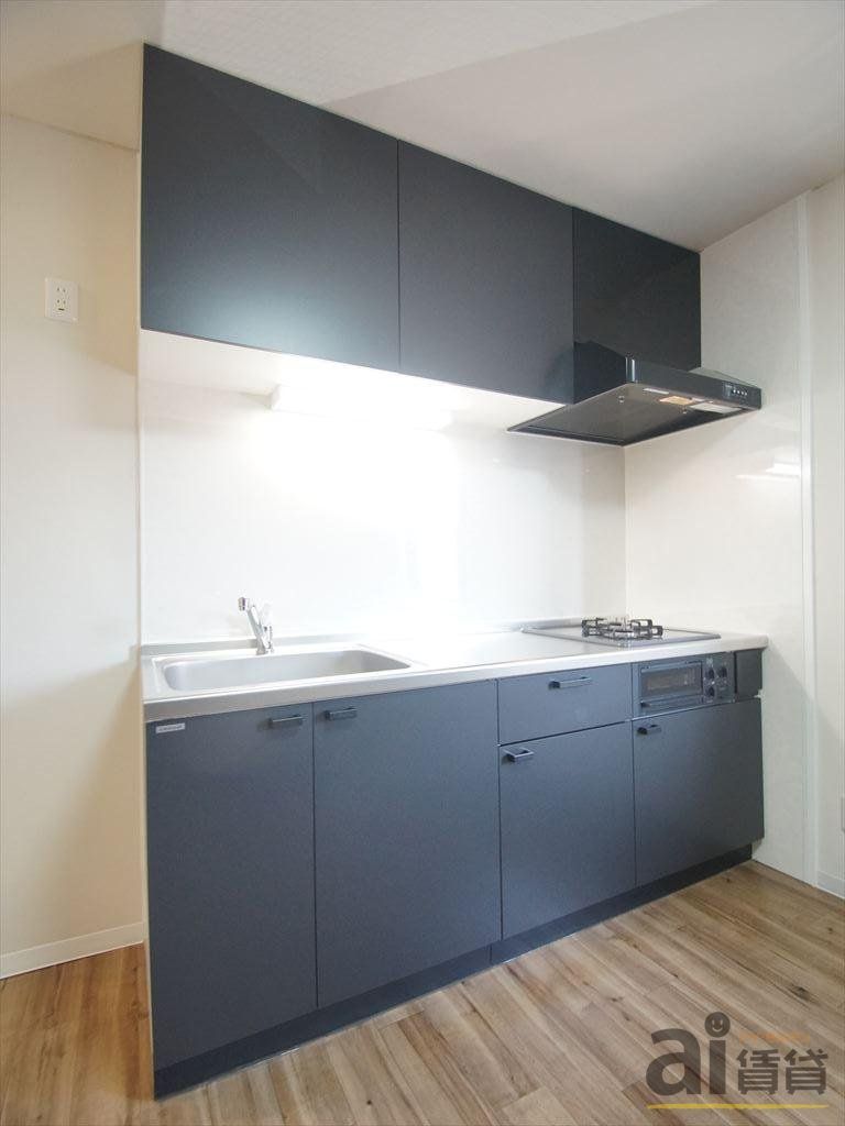 キッチン　玄関