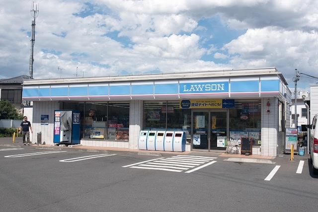 コンビニ　ローソン東大和清水6丁目店（コンビニ）まで364m