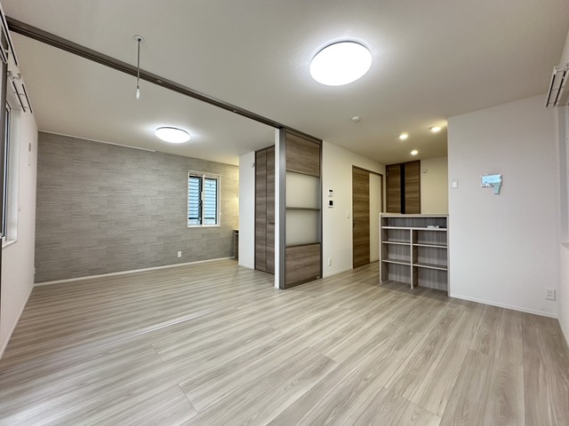 居室・リビング　同施工会社参考写真です