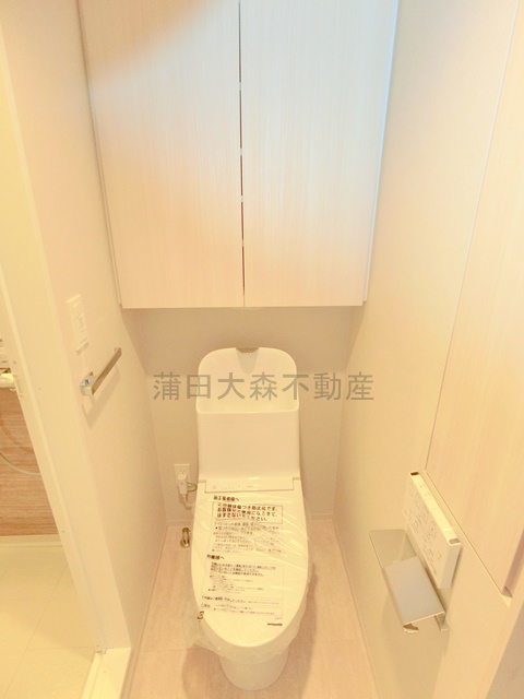 トイレ　温水洗浄便座付きのトイレ