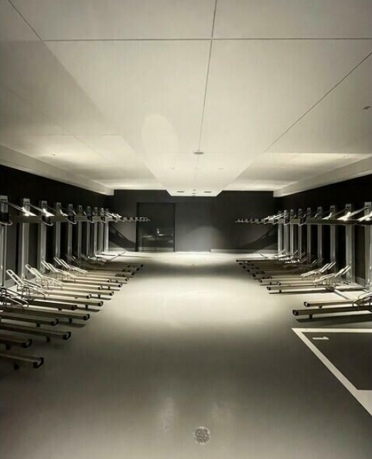 その他共有部分　屋内ラック式駐輪場