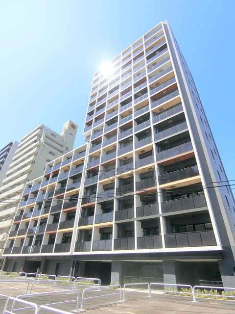 建物外観　2026年3月築　RC鉄筋コンクリート造地上15階建て1K