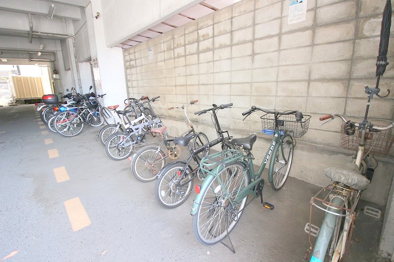 その他共有部分　屋根付き駐輪場☆