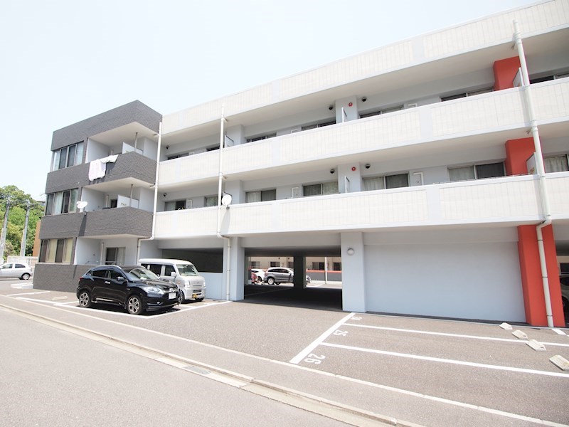 建物外観　スタイリッシュな外観。