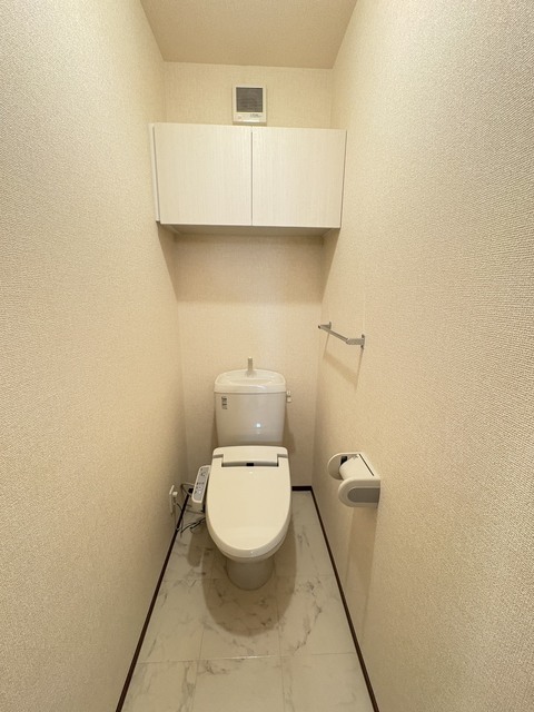 トイレ　別部屋参考写真です