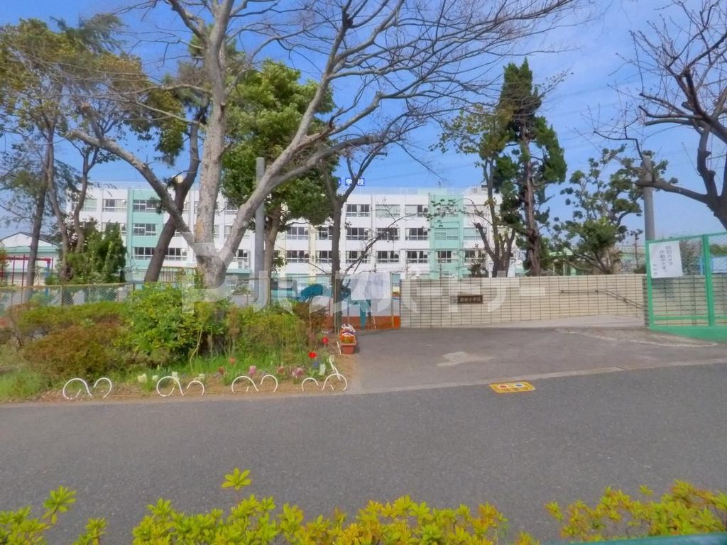 小学校　江戸川区立新田小学校（小学校）まで380m