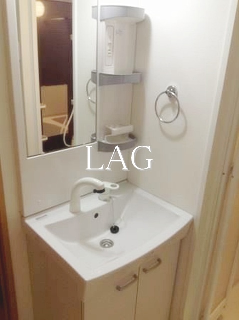 洗面設備　洗面台です。