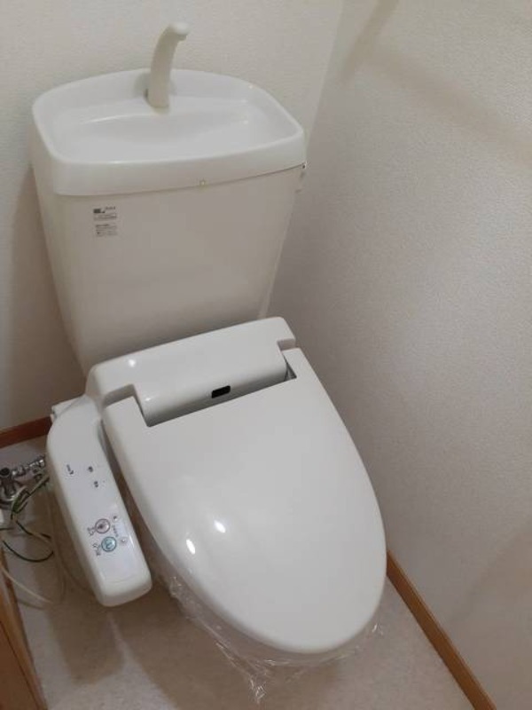 トイレ　図面と現状に相違がある場合には現状を優先