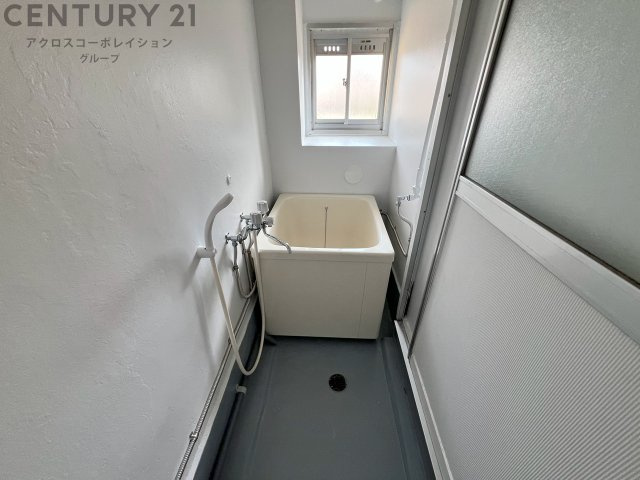 バス・シャワールーム　バストイレ別でおすすめです☆
