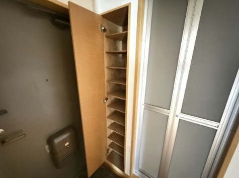 玄関　靴がたくさん収納出来ます。