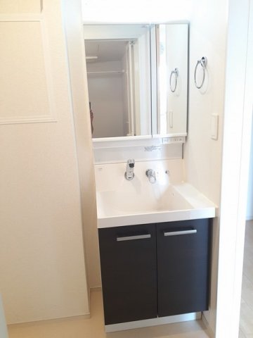 洗面設備　脱衣スペースもあります