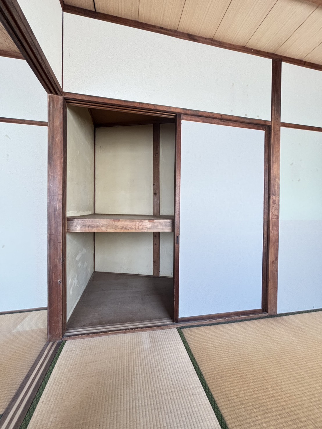 泉が丘2丁目戸建の内装写真