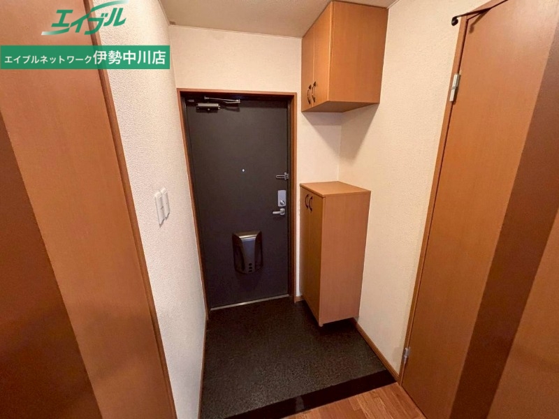 玄関　別部屋同型タイプ