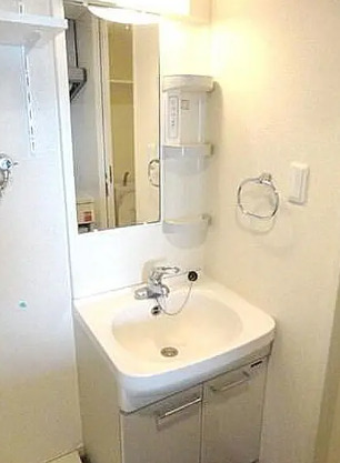 洗面設備　別部屋の画像を使用しております。