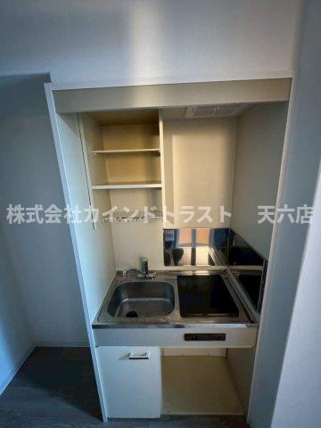 キッチン　コンパクトなキッチンで掃除もラクラク