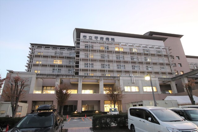 病院　市立甲府病院　徒歩２４分（病院）まで1900m