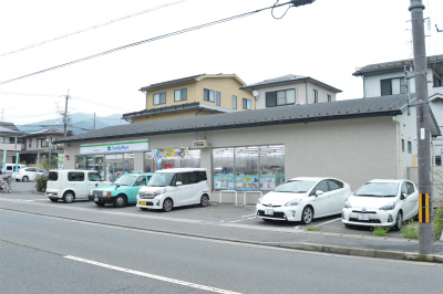 コンビニ　ファミリーマート 京都岩倉中町店（コンビニ）まで491m
