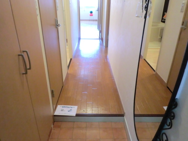 玄関　玄関から見た景色です。