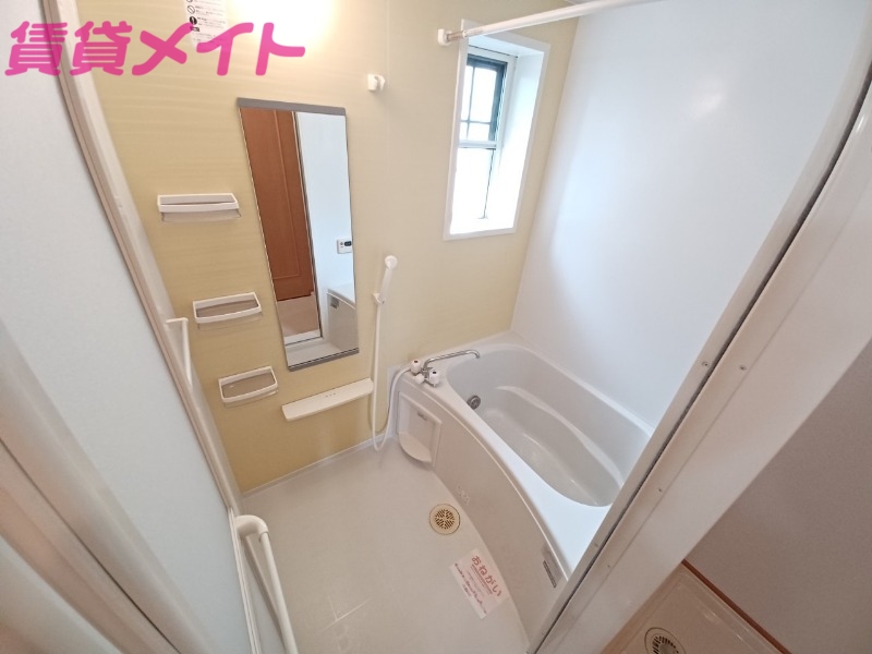 バス・シャワールーム　同タイプの部屋写真です
