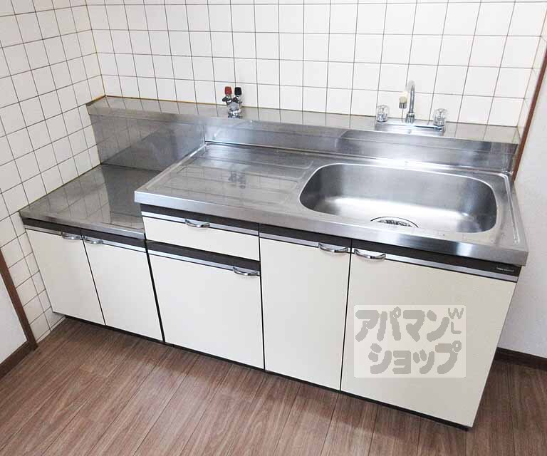 キッチン　シンプルなキッチン・