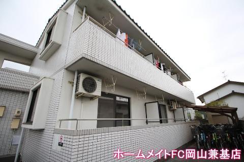 建物外観　外観写真（昼）