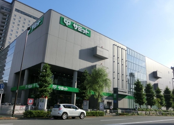 スーパー　サミットストアイースト21店（スーパー）まで506m