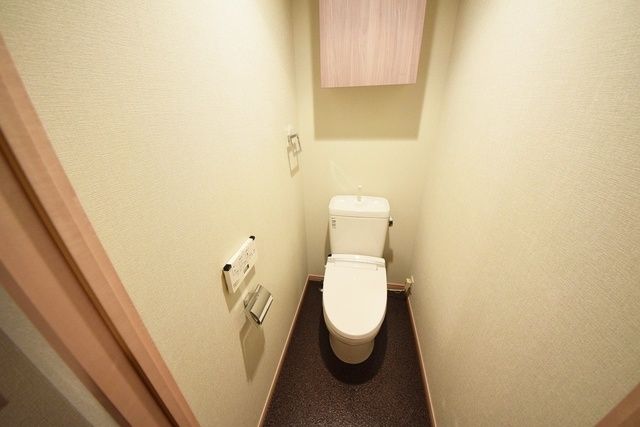 トイレ　※写真は同タイプ住戸です。