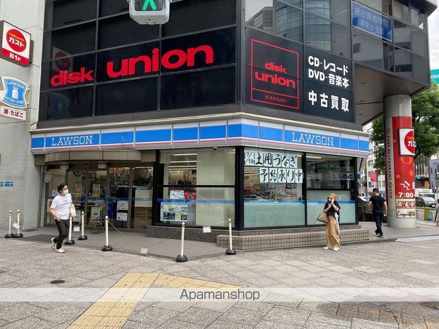 コンビニ　ローソン（コンビニ）まで216m