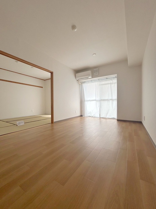 プロスペ-ル谷塚壱番館の居間写真