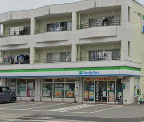 コンビニ　ファミリーマート 成田かの里店（コンビニ）まで526m