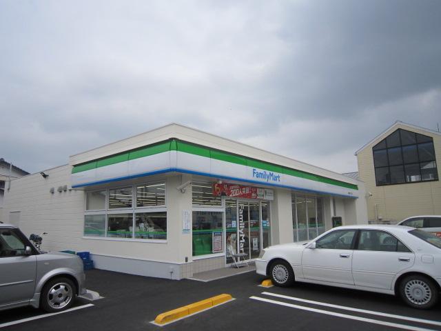 コンビニ　コンビニ（コンビニ）まで400m