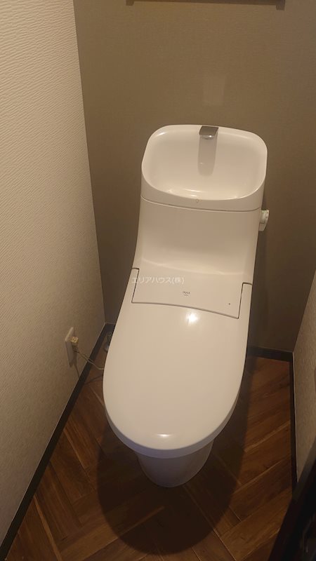 東急東横線 元住吉駅 徒歩12分 2階建 築8年のトイレ写真