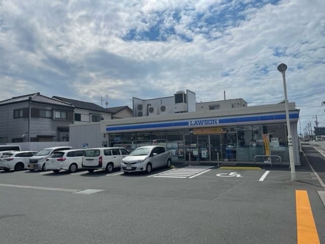 コンビニ　ローソン 中川中島新町店（コンビニ）まで474m
