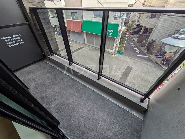 バルコニー