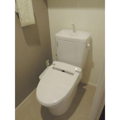 トイレ　シャワートイレ完備