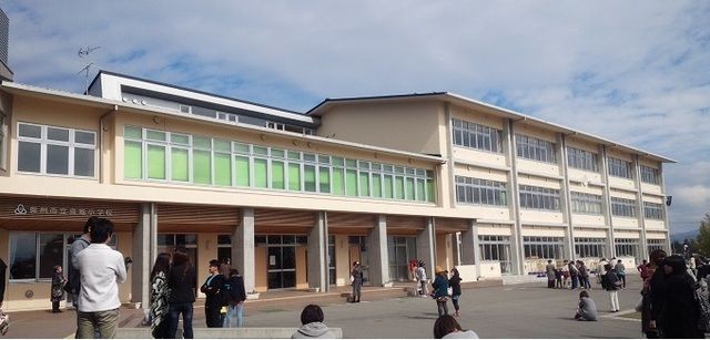 小学校　真城小学校（小学校）まで750m
