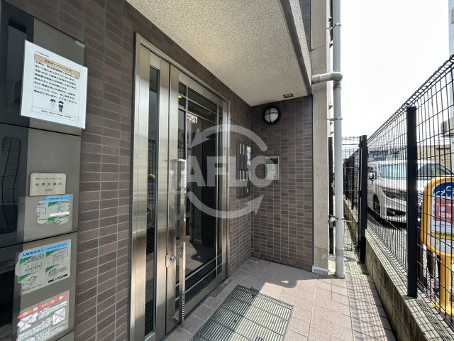 エントランス　エントランス
