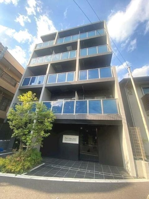建物外観　オートロック完備