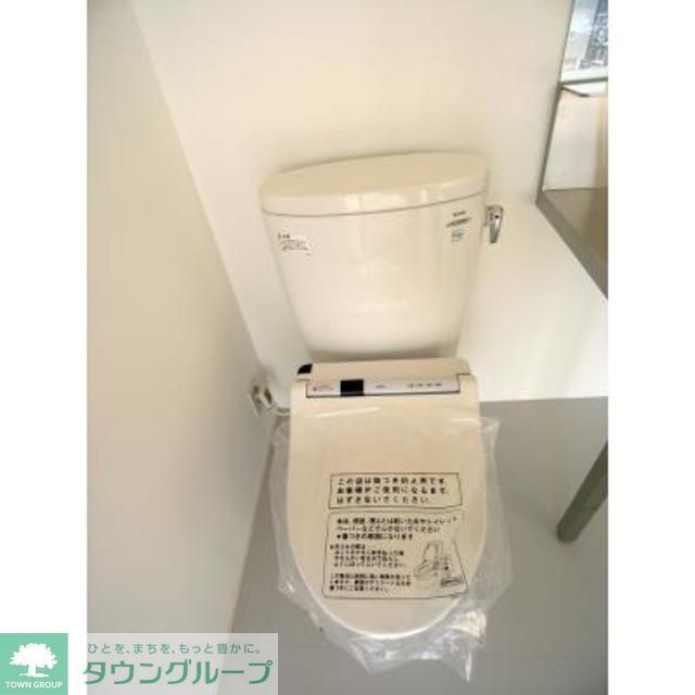 トイレ　※写真は同タイプ住戸です。